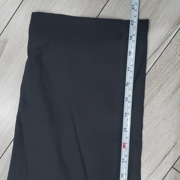 3/$45 NWOT Quick dry moisture wicking capris - Picture 5 of 7